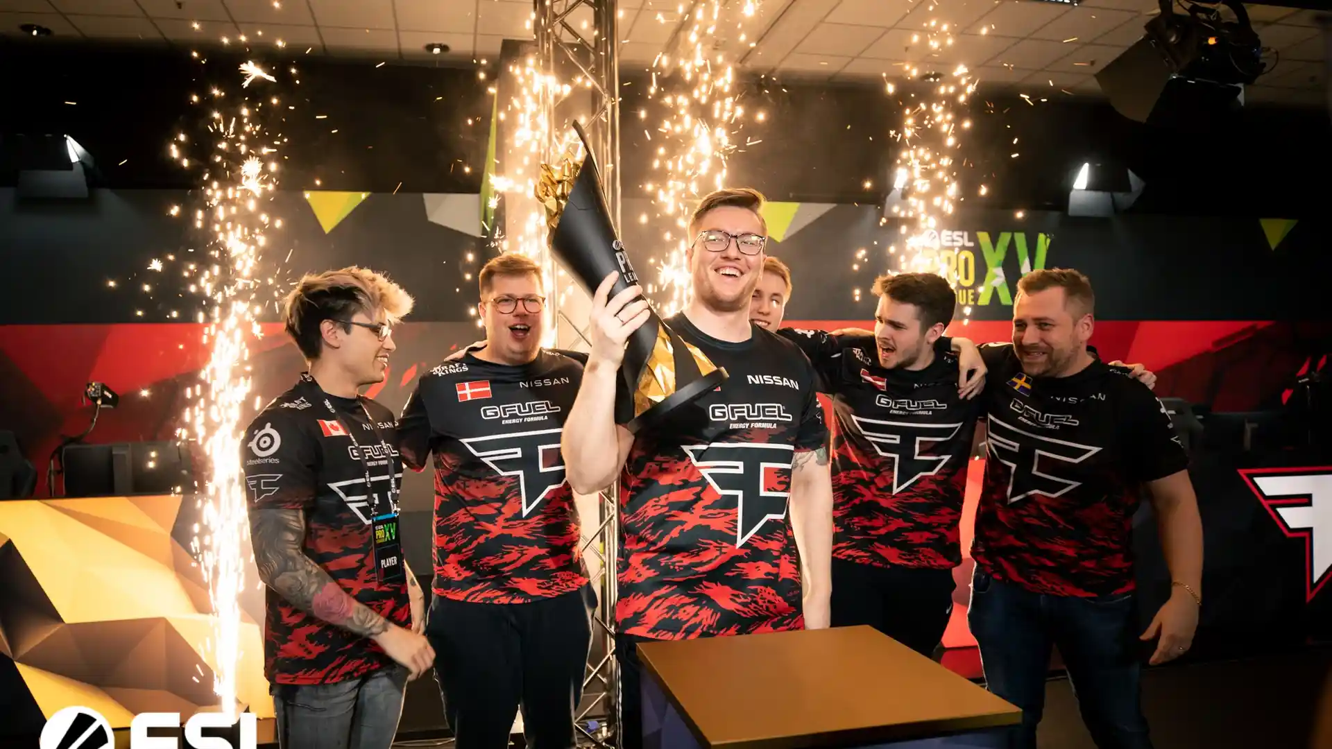 Rainbow 6 Siege – FaZe Clan vs Ninjas In Pyjamas Match Breakdown